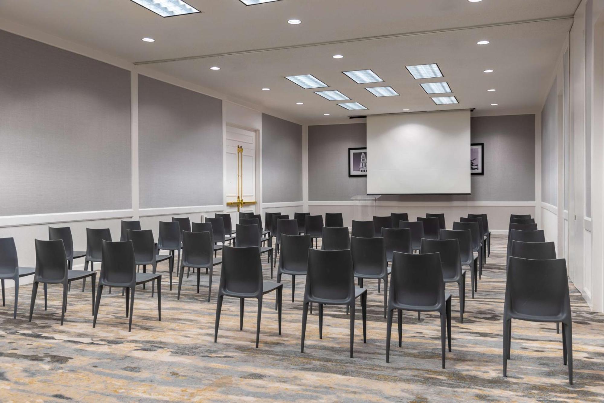 Hilton Alexandria Mark Center Extérieur photo